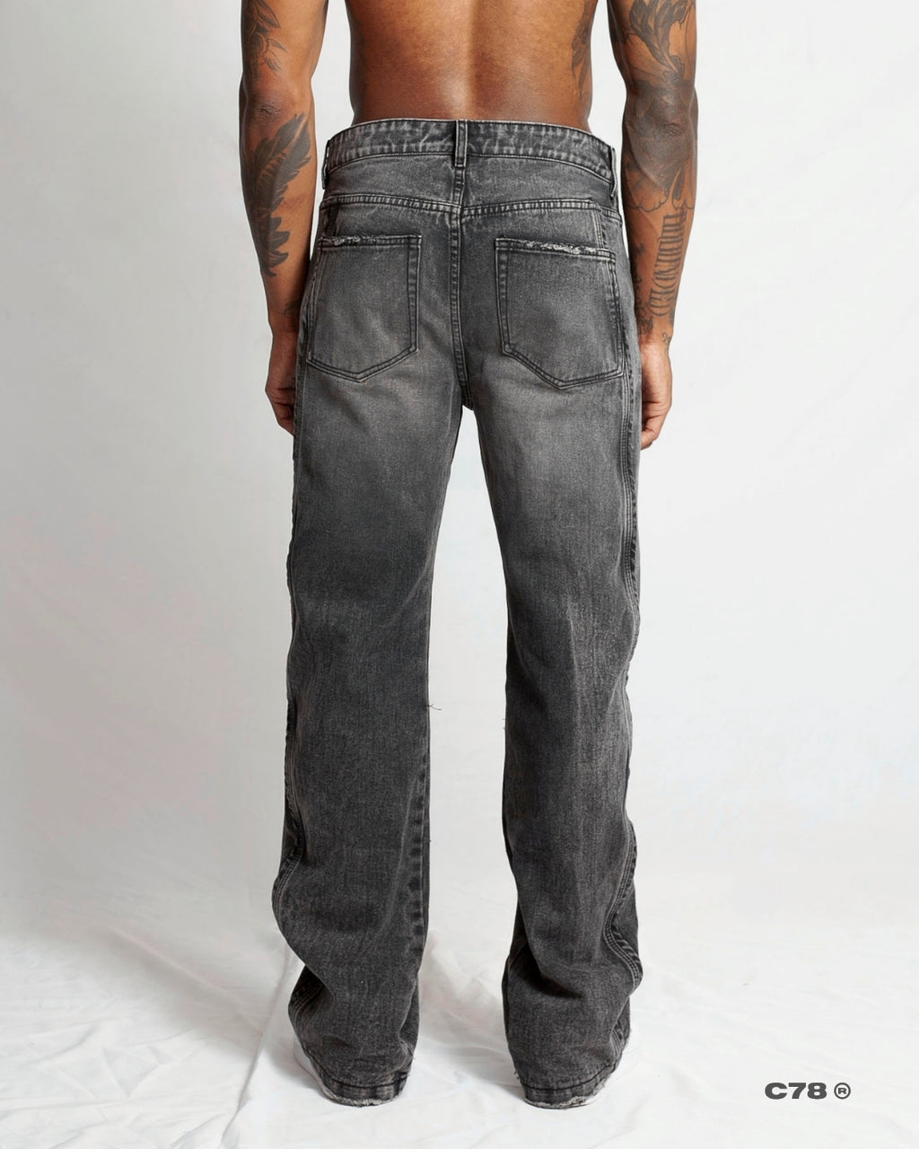JEAN FLARE CORTES NEGRO LAVADO