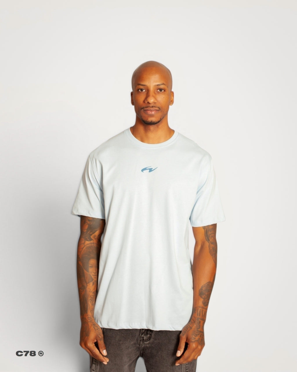 CAMISETA REGULAR FIT AZUL CLARO