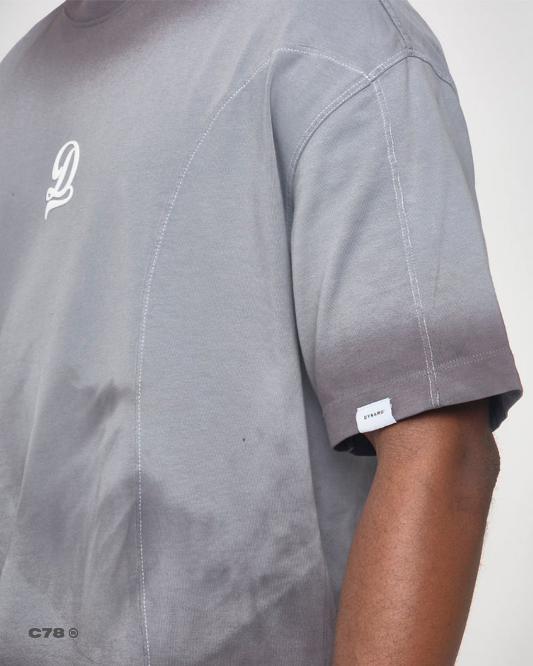 CAMISETA OVERSIZE DESGASTE GRIS BASIC D