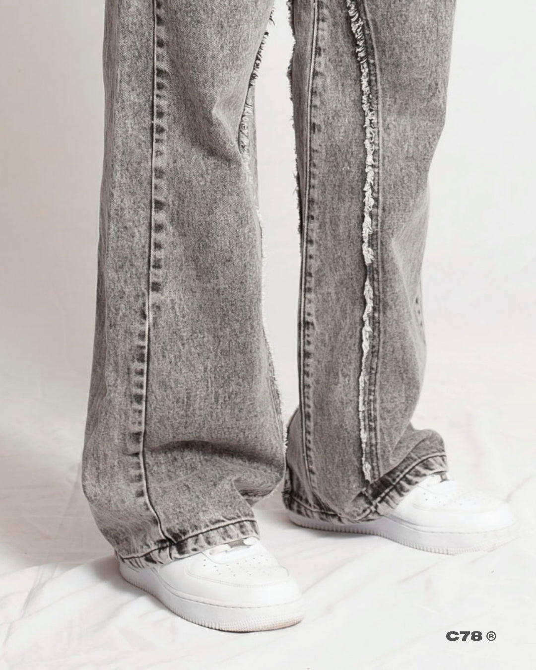 JEAN BAGGY GRIS CORTE