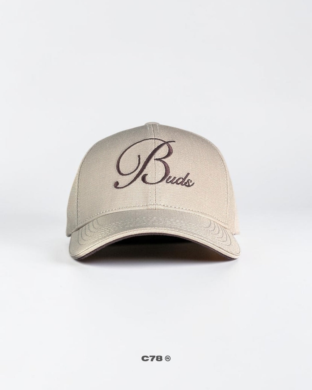GORRA BUDS BEIGE BORDADO
