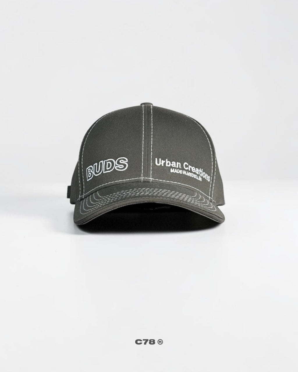 GORRA BUDS VERDE MILITAR BORDADO
